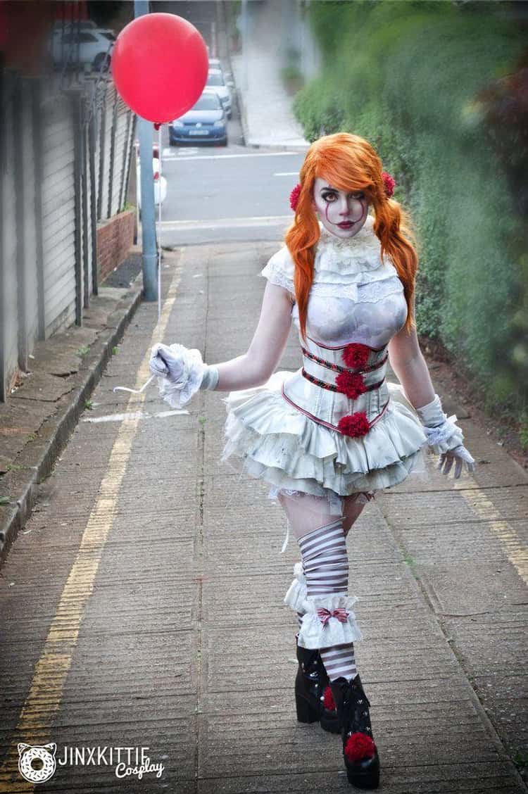 These Female Pennywise Cosplayers Will Make You Lovin' 'It'